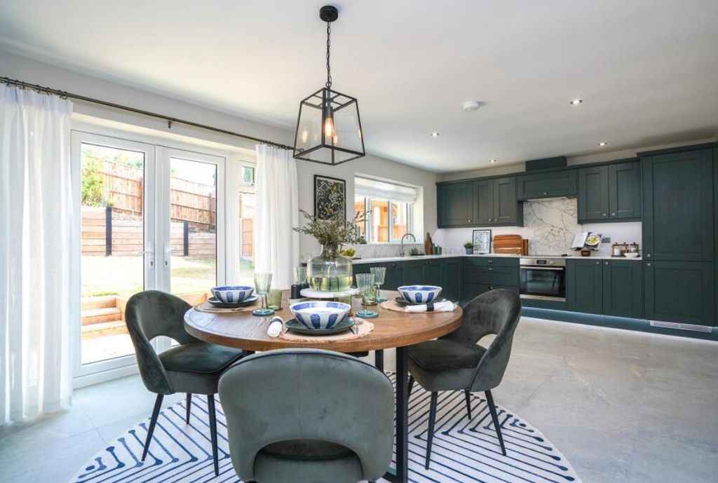 Property photo 3 of 17 Image