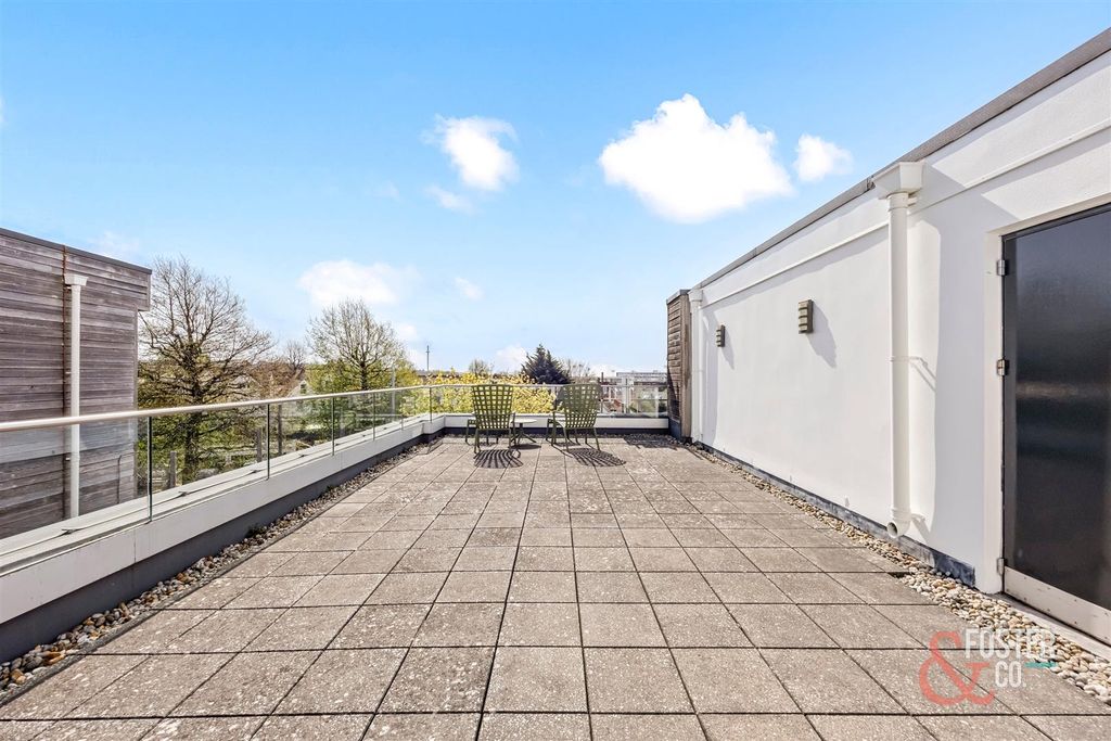 Additional image 2 of 3 bed flat for saleThe Upper Drive, Hove BN3