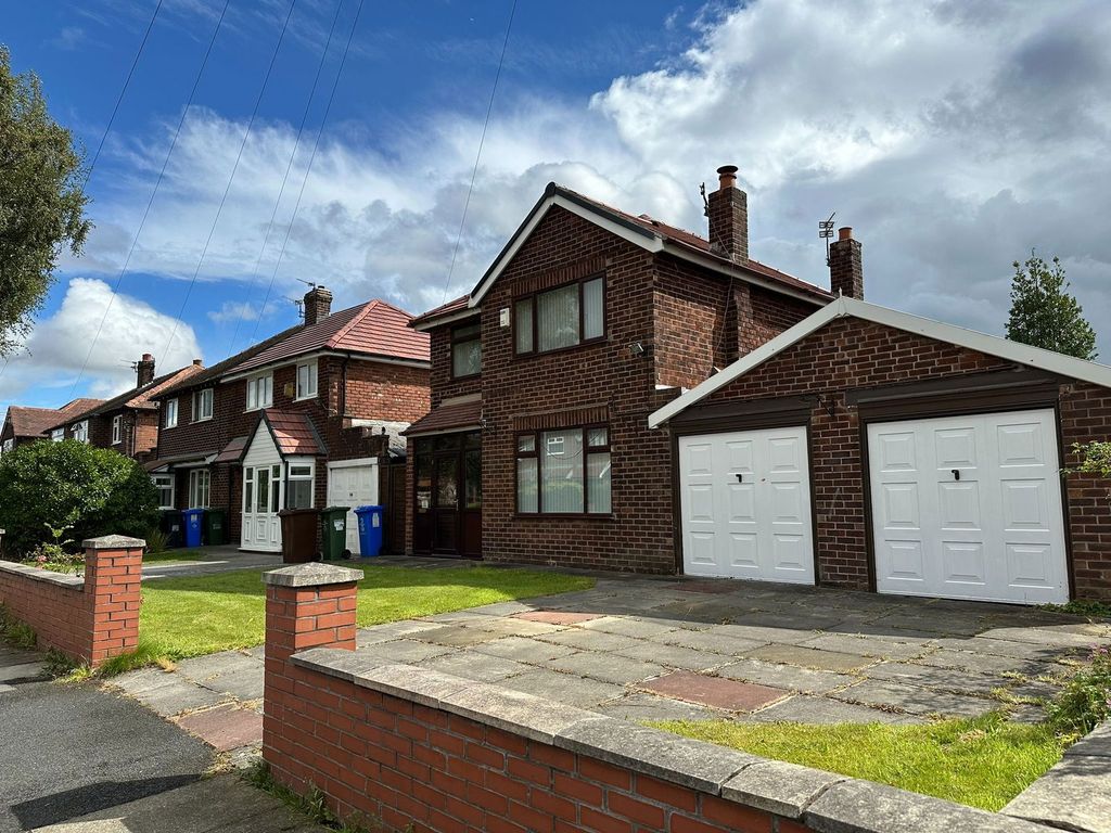 Property photo 1 of 27