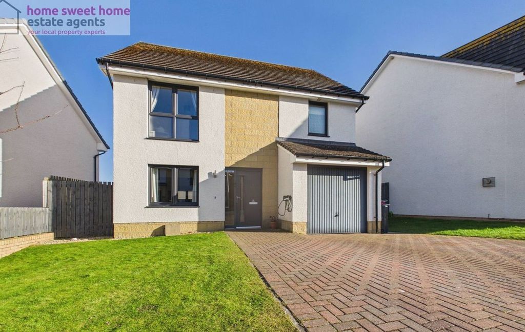 Property photo 1 of 46