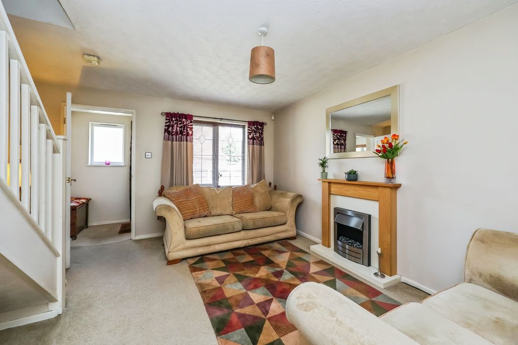 Property photo 2 of 15