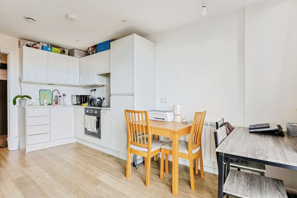 Property photo 3 of 10 Kitchen/Diner