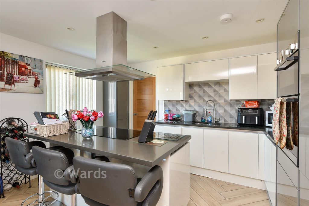 Property photo 3 of 16 Kitchen/Diner