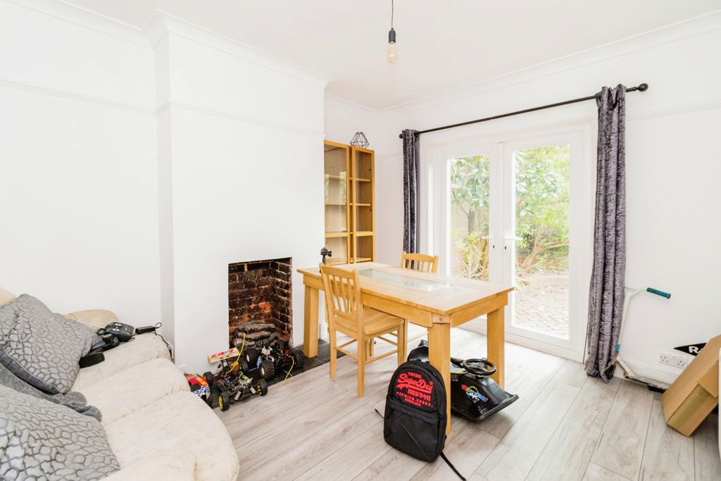 Property photo 3 of 15 Photography