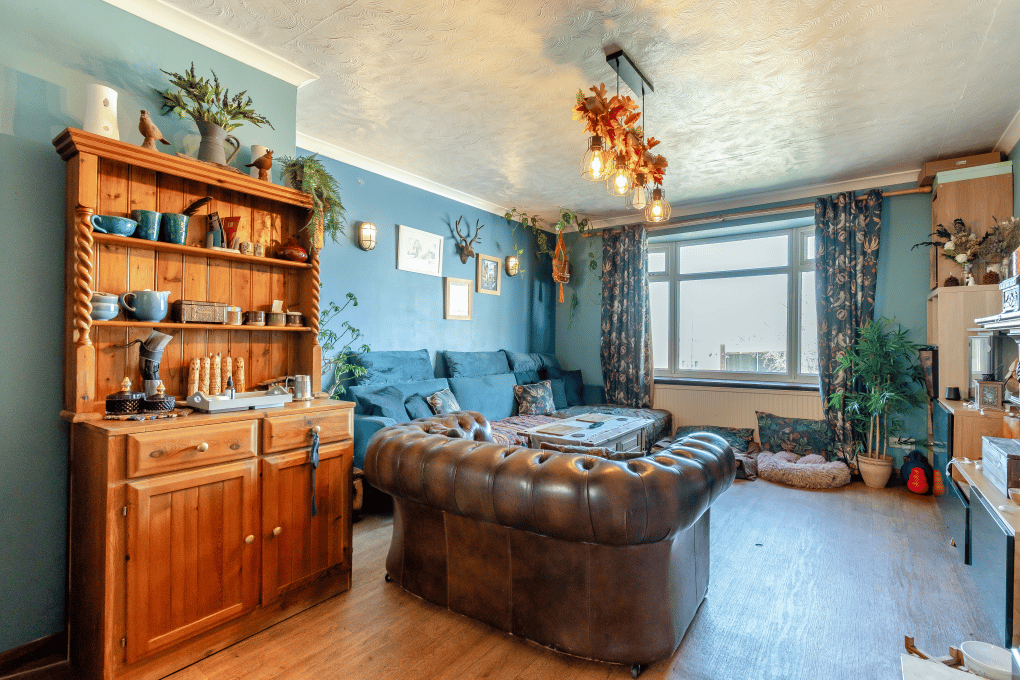 Property photo 2 of 11