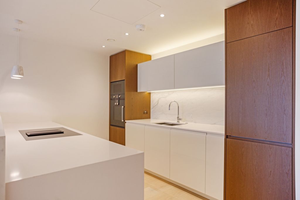 Property photo 3 of 19 Lighterman Towers...