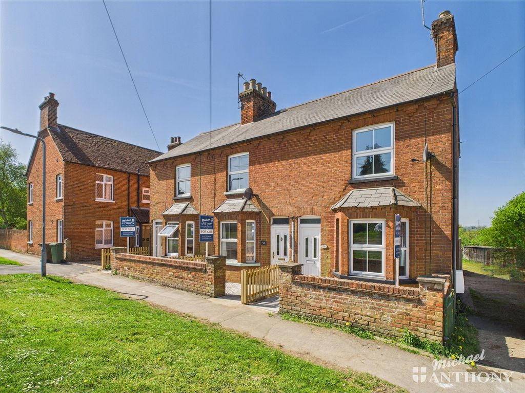 Property photo 1 of 13 Cam02773G0-Pr0285-Still014