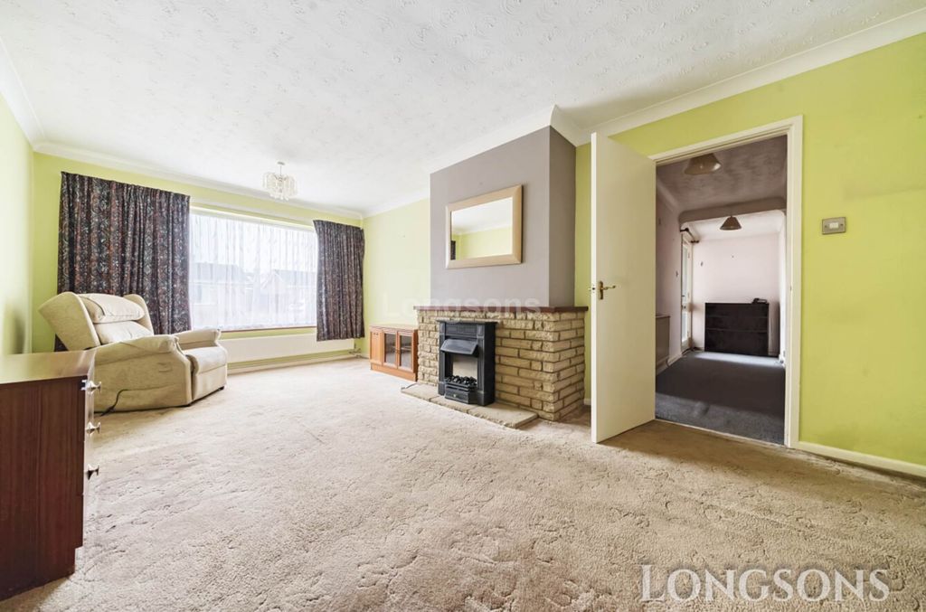 Property photo 2 of 15