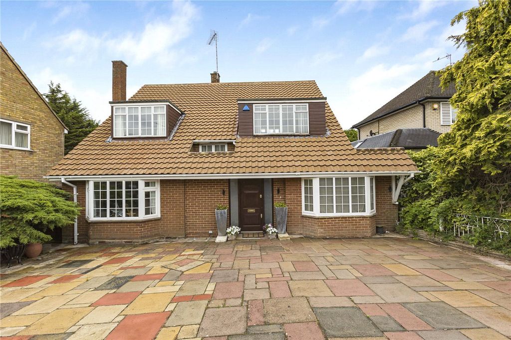 Property photo 2 of 33 Picture No. 07