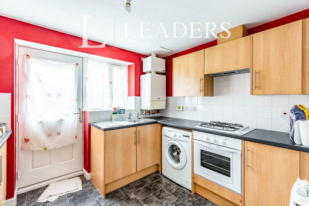 Property photo 3 of 10 2