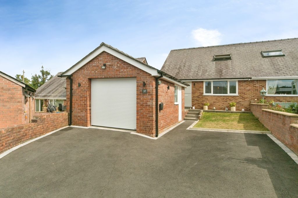 Property photo 1 of 19 Pbox-Img.Jpg