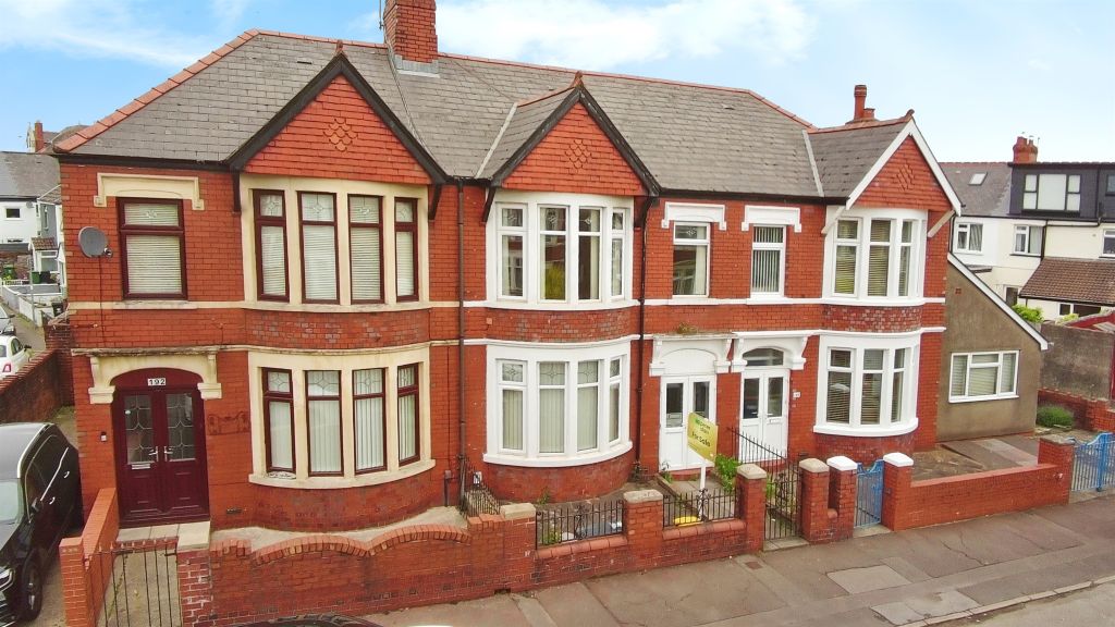 Property photo 1 of 33