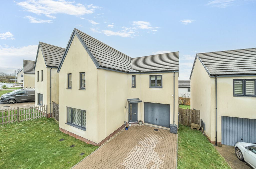 Property photo 1 of 25 1409327-1-6989Cdd...