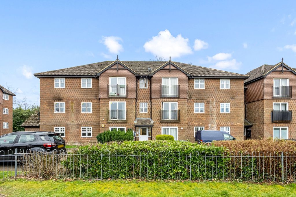 Property photo 1 of 16