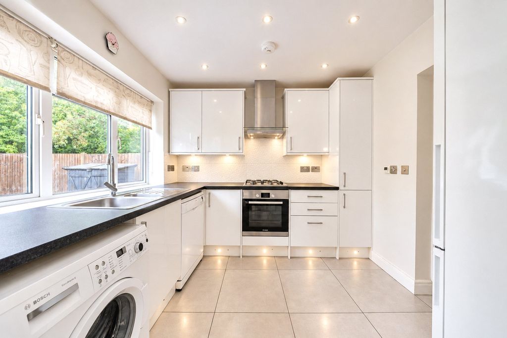 Property photo 2 of 17 Picture No. 56