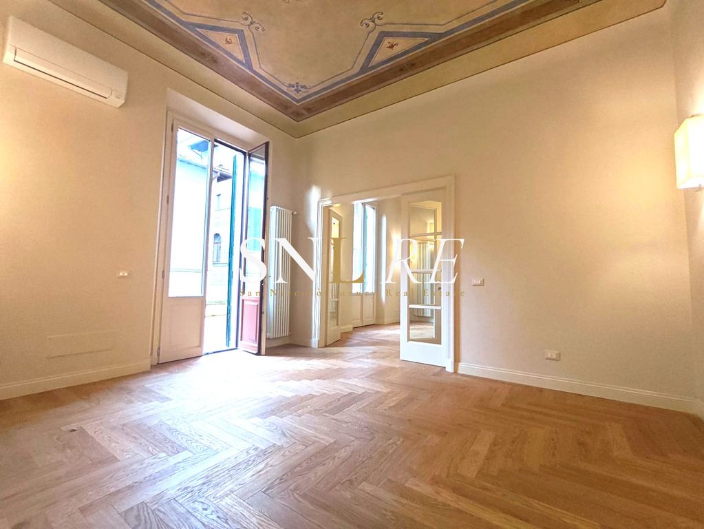 Property photo 2 of 37