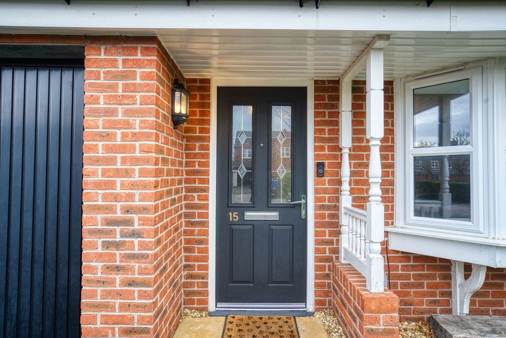 Property photo 2 of 36