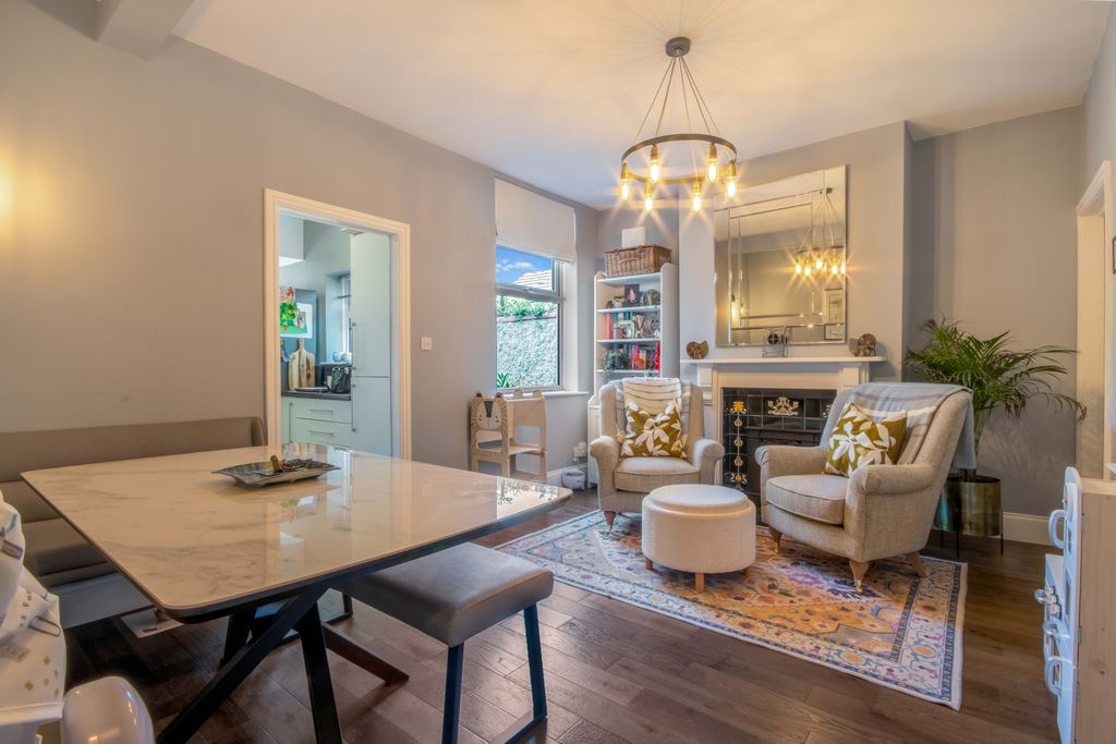 Property photo 3 of 20 South-Street-05