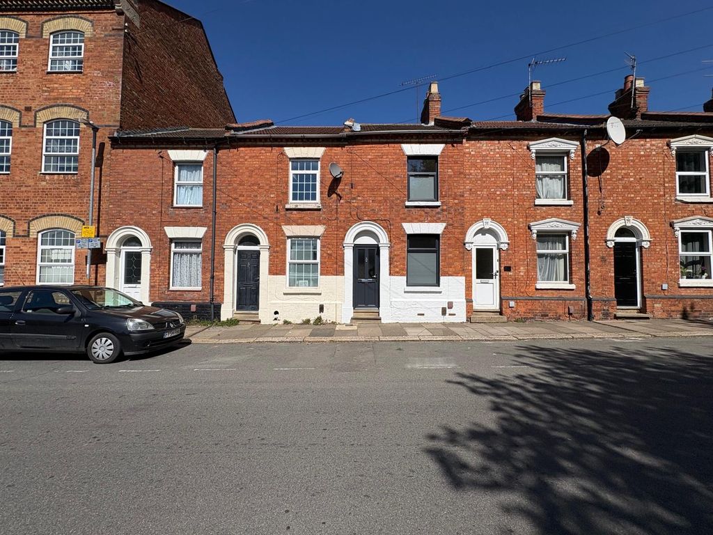 Property photo 1 of 17 Image