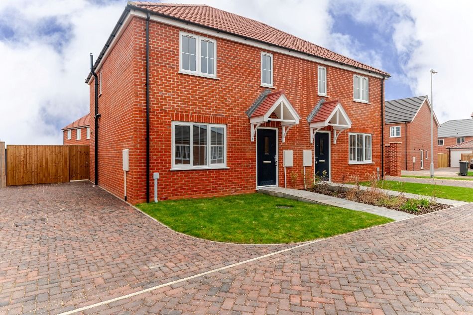 Property photo 1 of 23