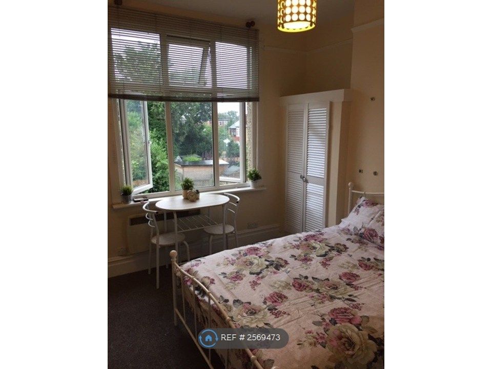 Property photo 2 of 6