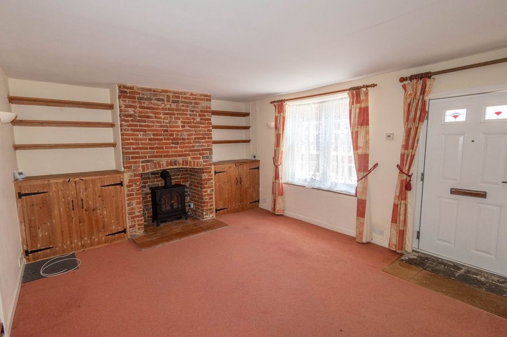 Property photo 2 of 12