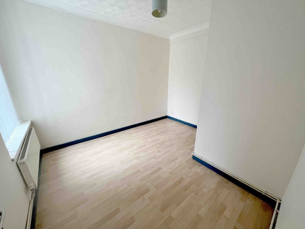 Property photo 3 of 7 10051.Jpg