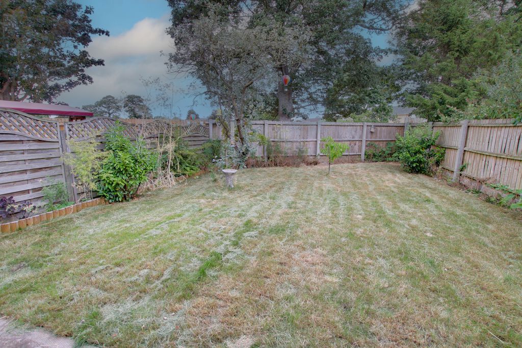 Property photo 2 of 11