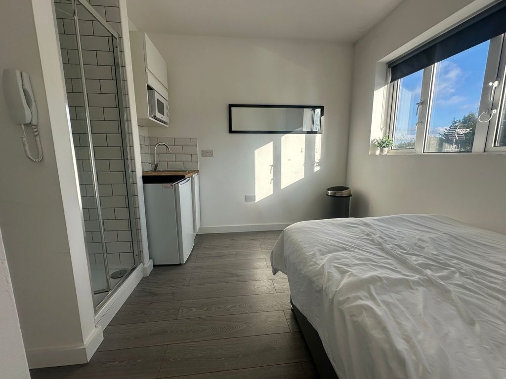 Property photo 1 of 8 4717430