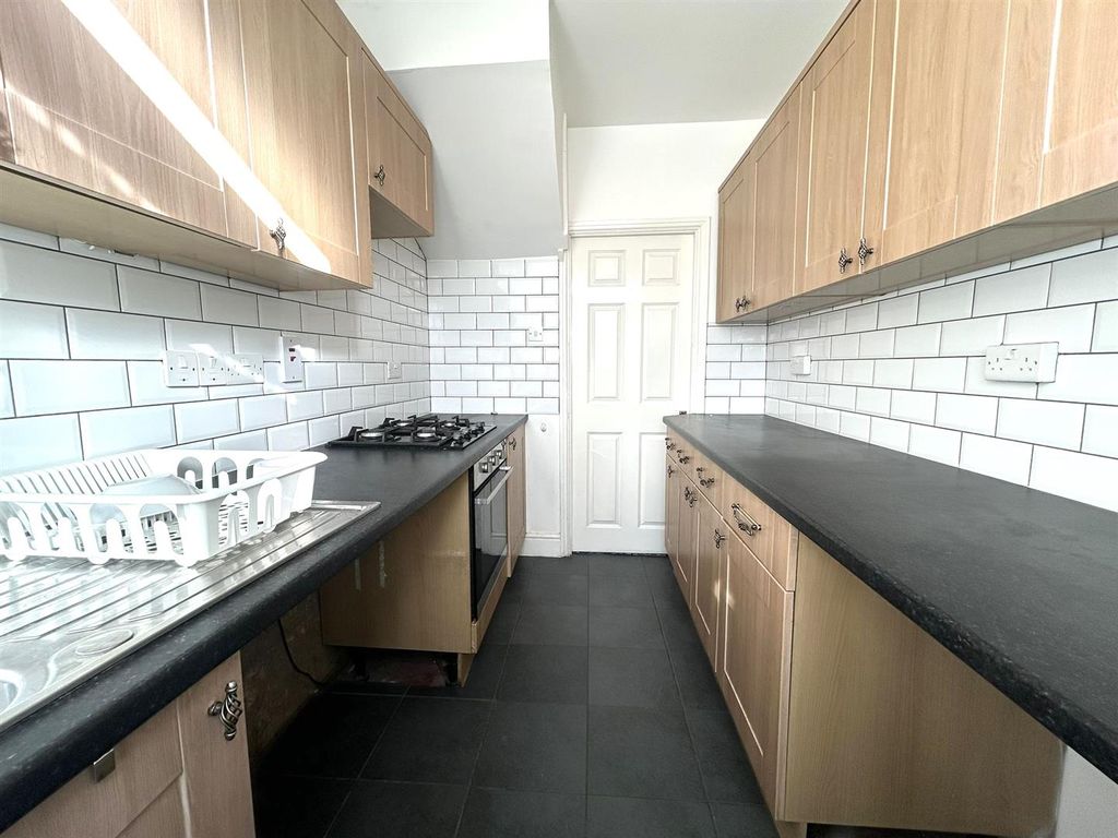 Property photo 2 of 13 2d759d80-Fbae-4A28-Aa80-59Ccf026459d.Jpeg