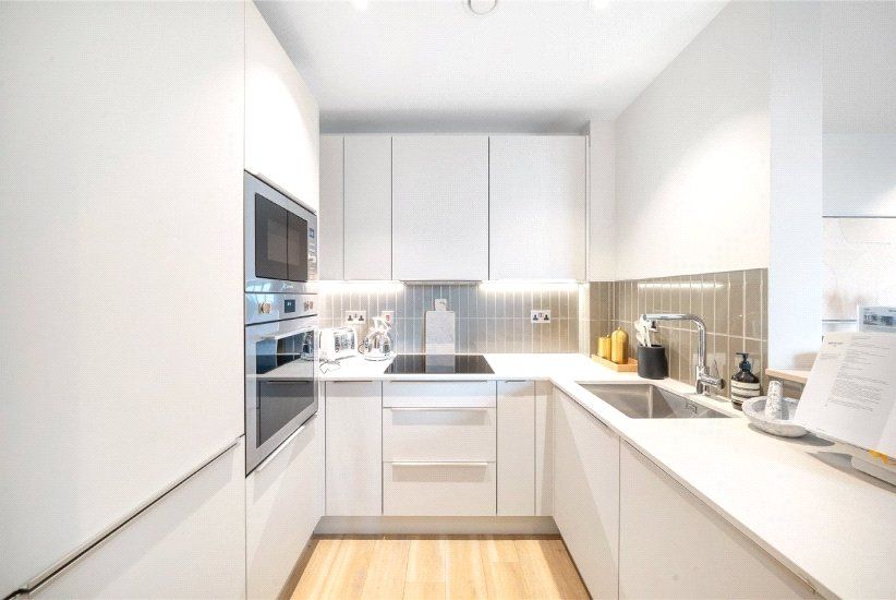 Property photo 2 of 9 Picture No. 15