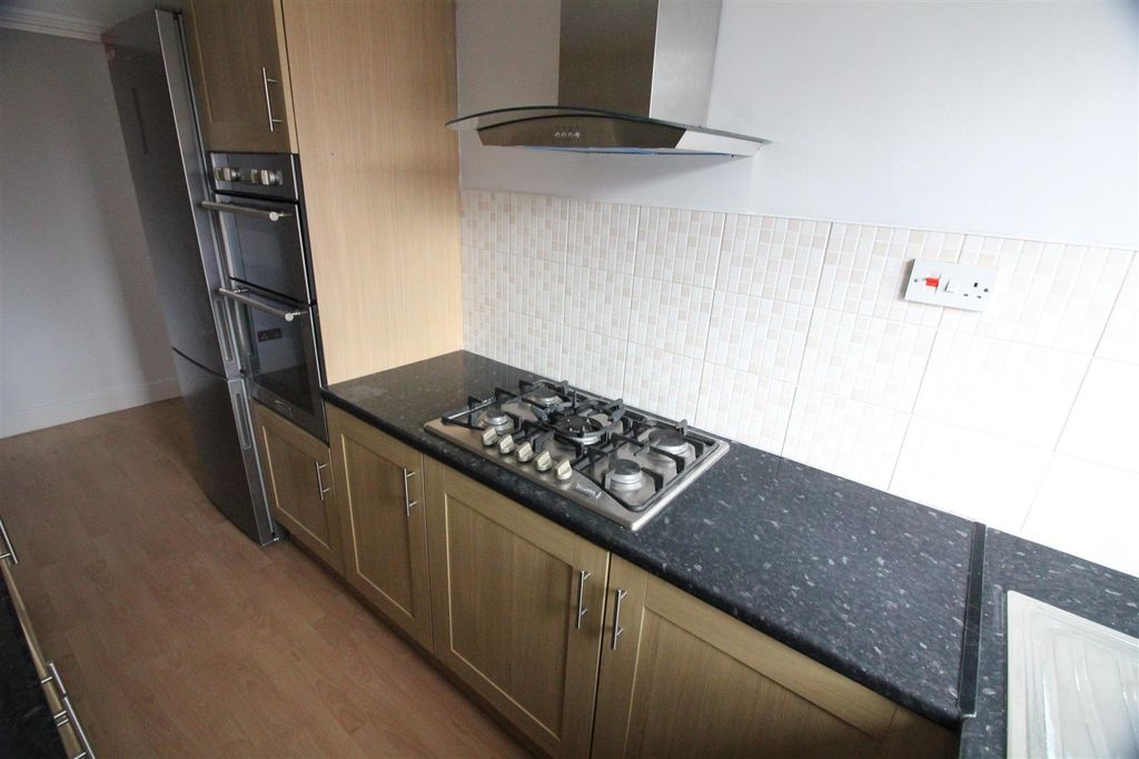 Property photo 3 of 8 Fb19Dca1-D50A-48Fa-9Cb0-9008669D8480.Jpeg