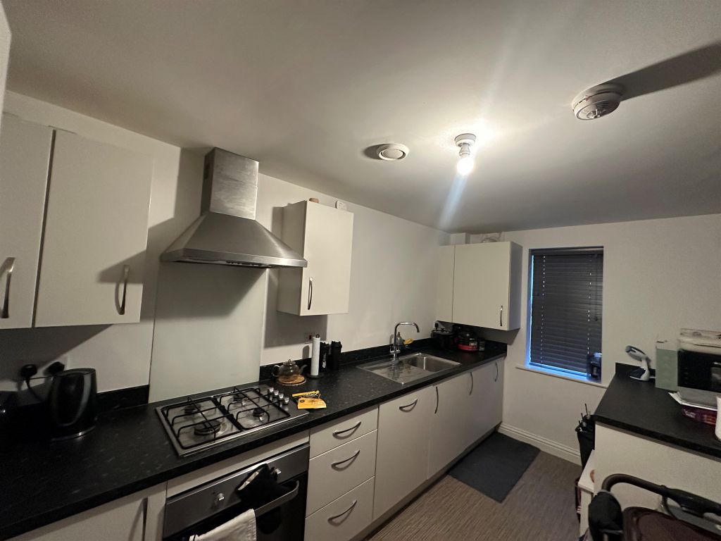 Property photo 3 of 6