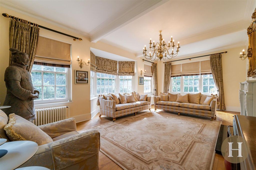 Property photo 3 of 41