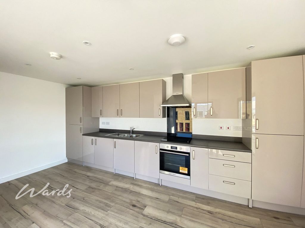 Property photo 2 of 11 Kitchen