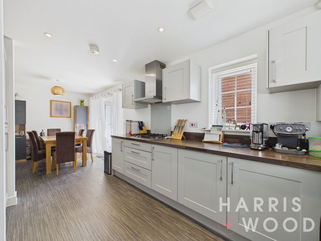 Property photo 3 of 26 5268716