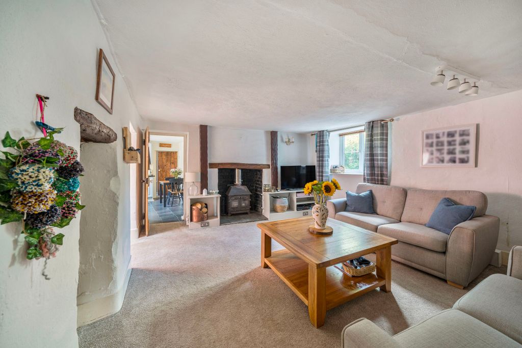 Property photo 3 of 15