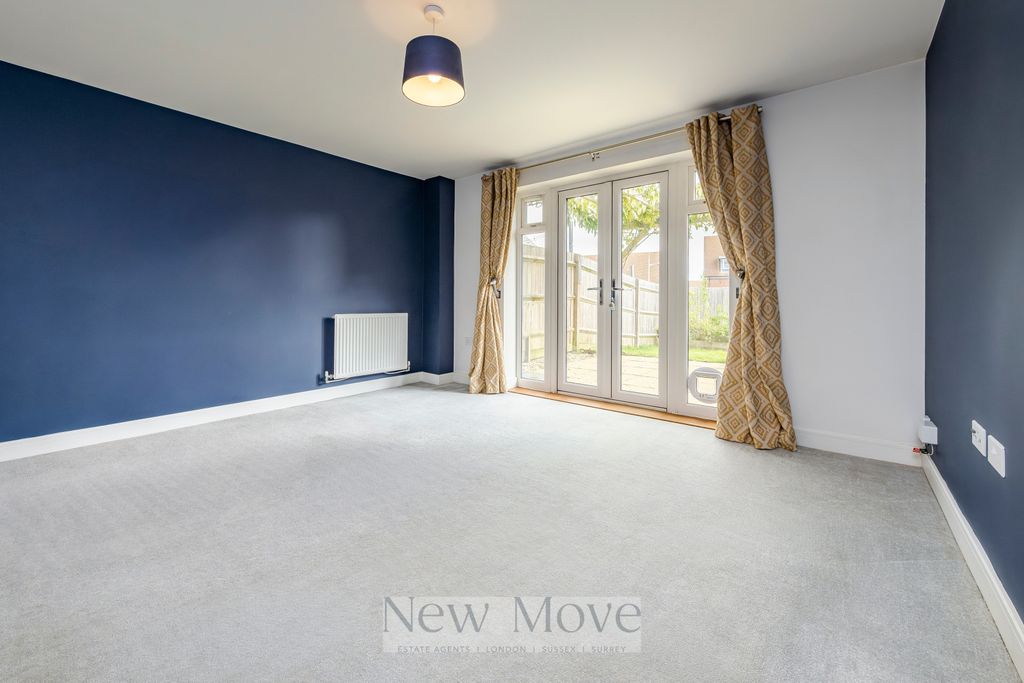 Property photo 2 of 19 Gallery