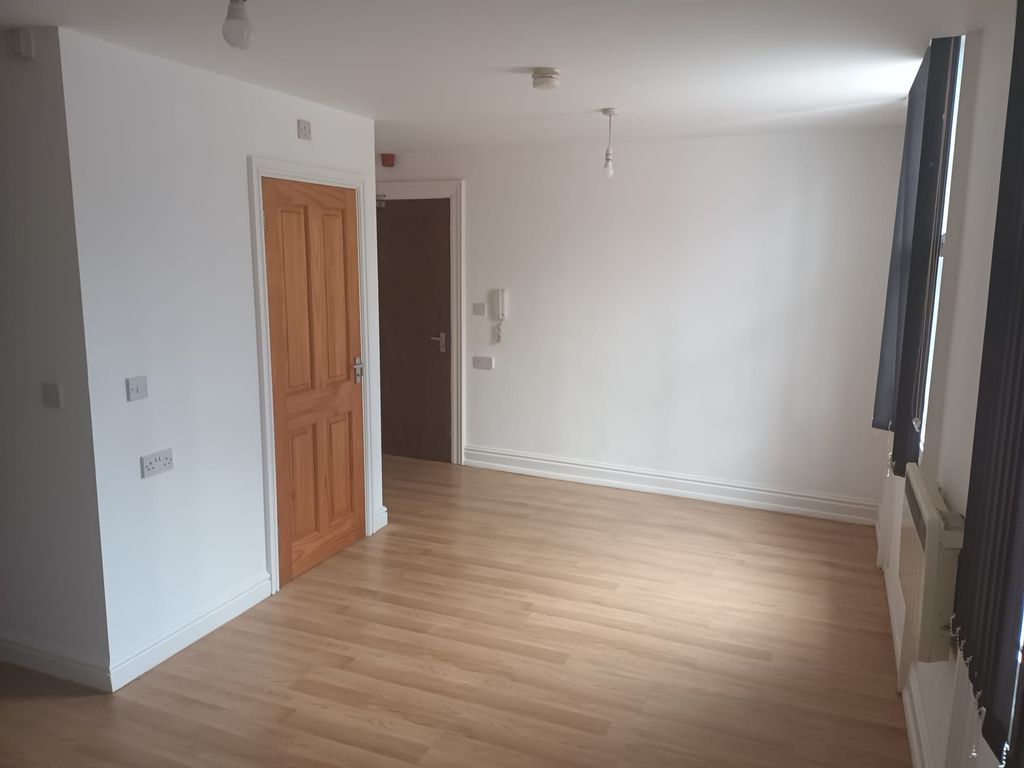 Property photo 3 of 4