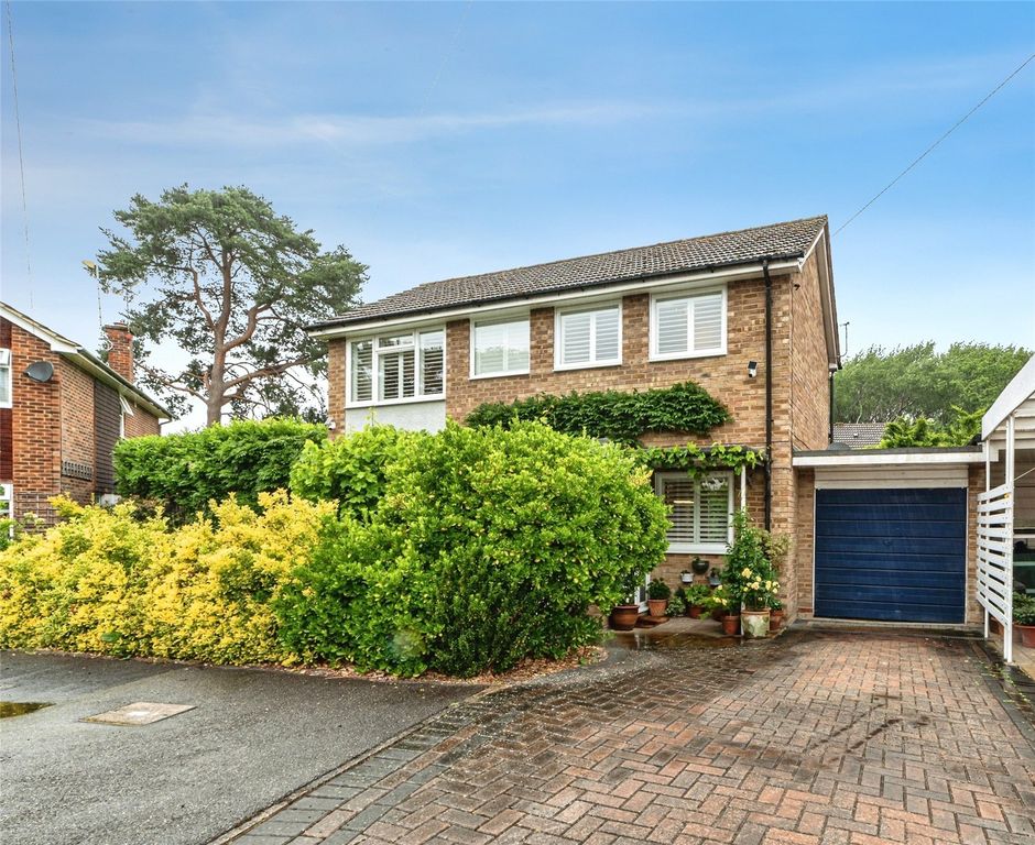Property photo 1 of 27 Picture No. 92