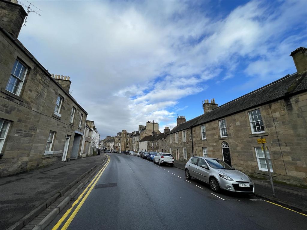 Property photo 2 of 23 7 The Barony.Jpg