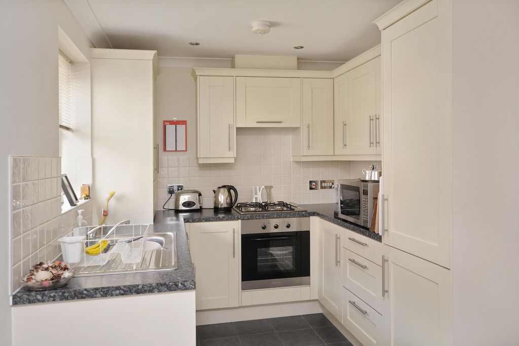 Property photo 2 of 9