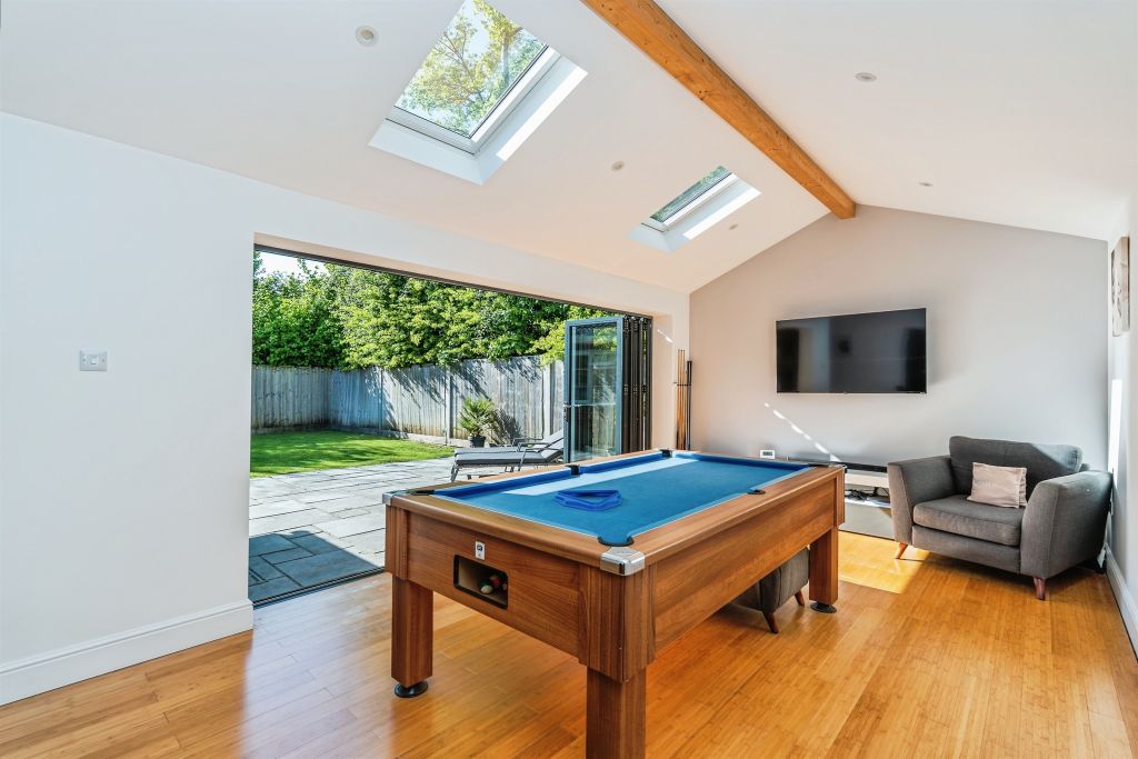 Property photo 2 of 18