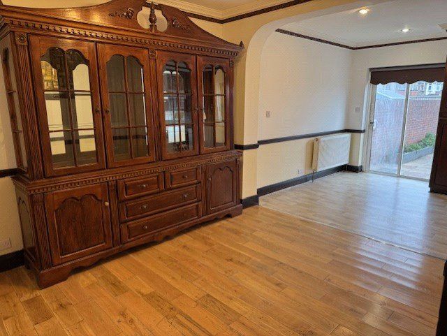 Property photo 3 of 22 Picture No. 03