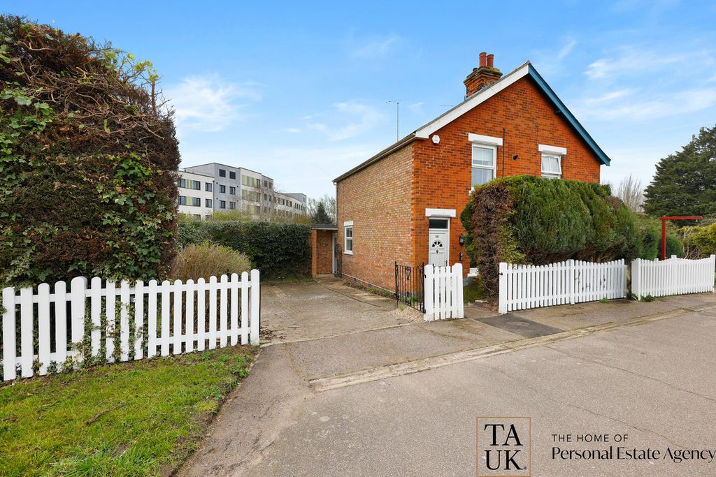 Property photo 1 of 15