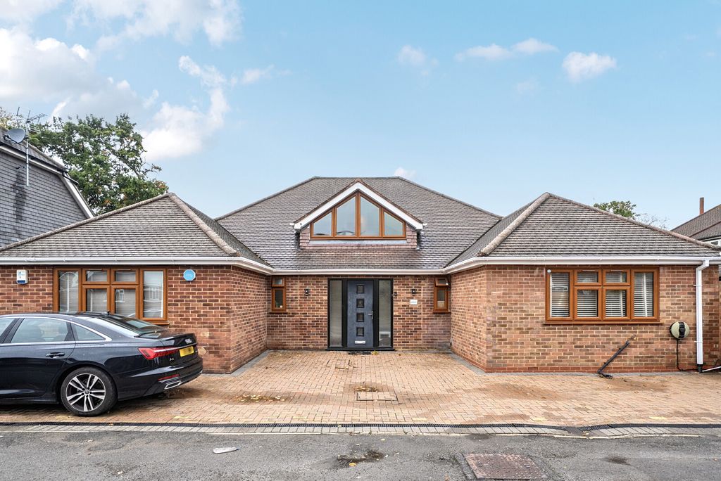 Property photo 1 of 29 1537454-29-6Adf35...