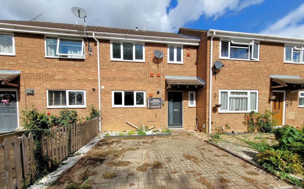 Property photo 2 of 11 No Chancellors Board