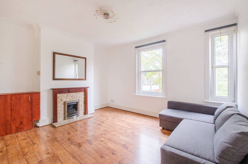 Property photo 1 of 5