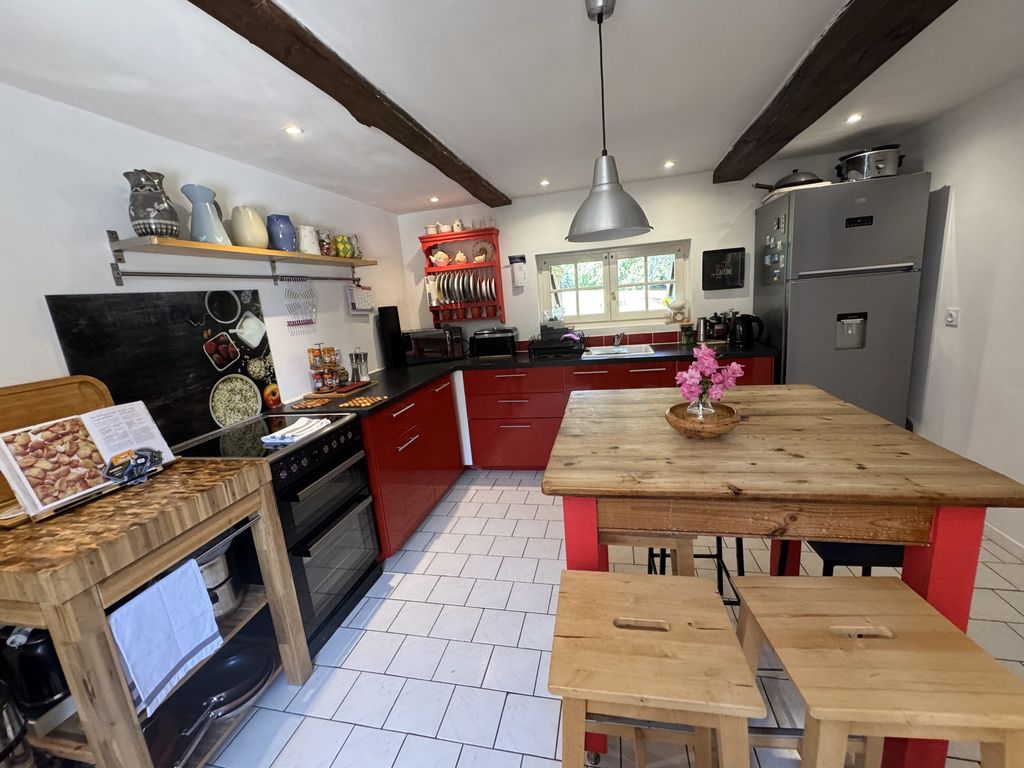 Property photo 2 of 26