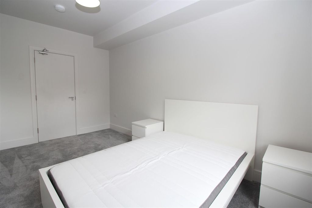 Property photo 3 of 8 27c Alma Road - 2019 (14).Jpg